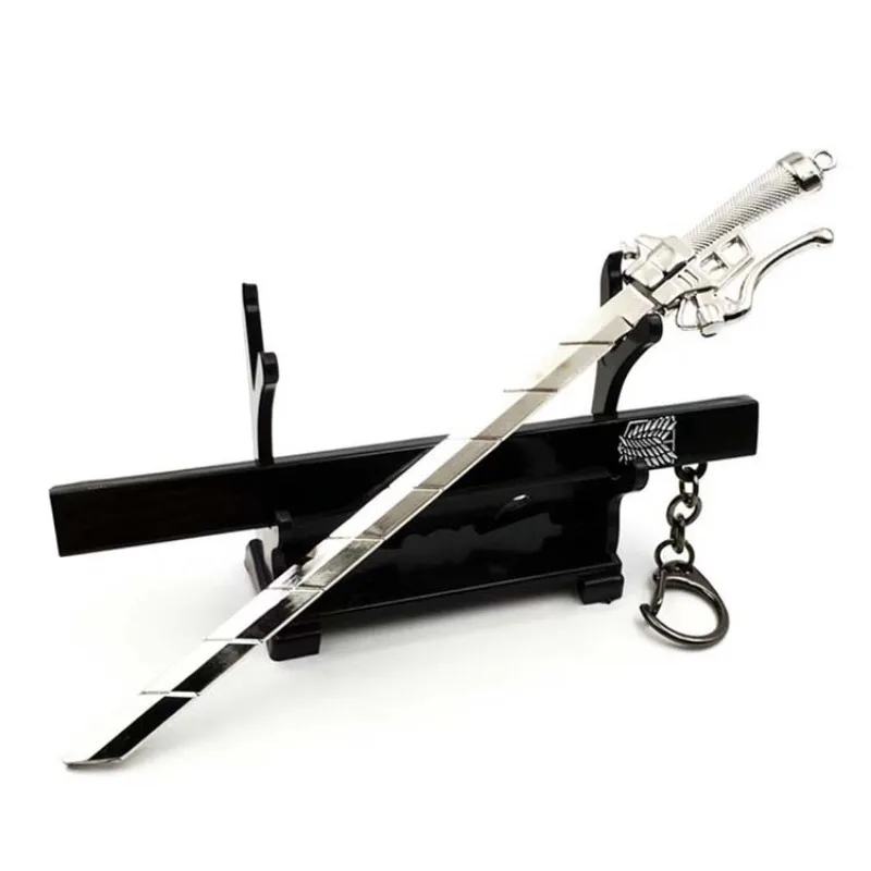ataque-em-titan-perifericos-arma-freedom-wing-liga-banda-bainha-faca-chaveiro-de-metal