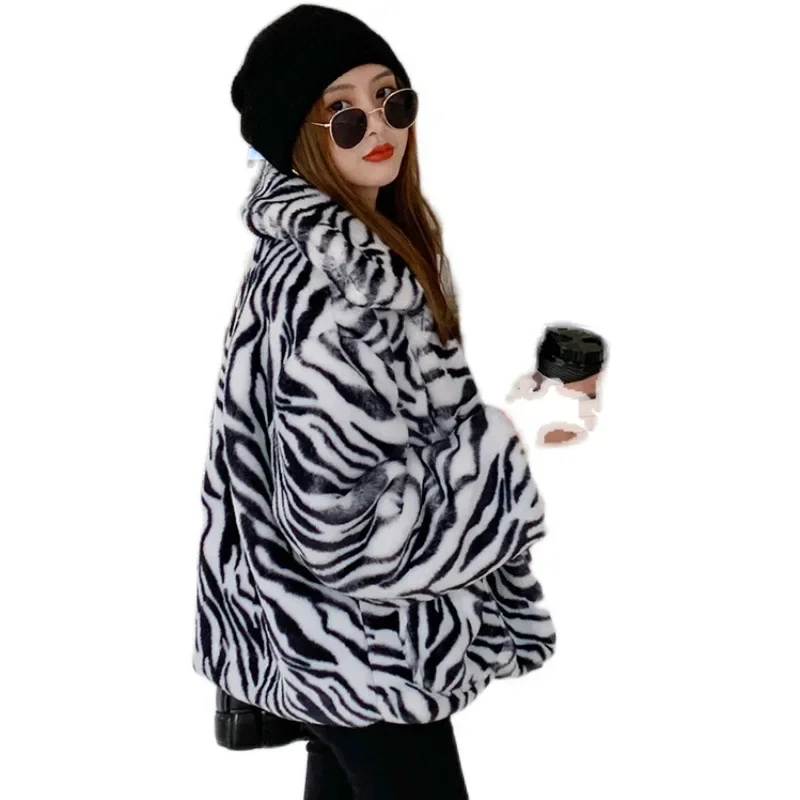 Black White Faux Fur Coat for Women Short Faux Rabbit Plush Loose Jackets Casual Lambswool Coat Young Zebra Printed Outerwear