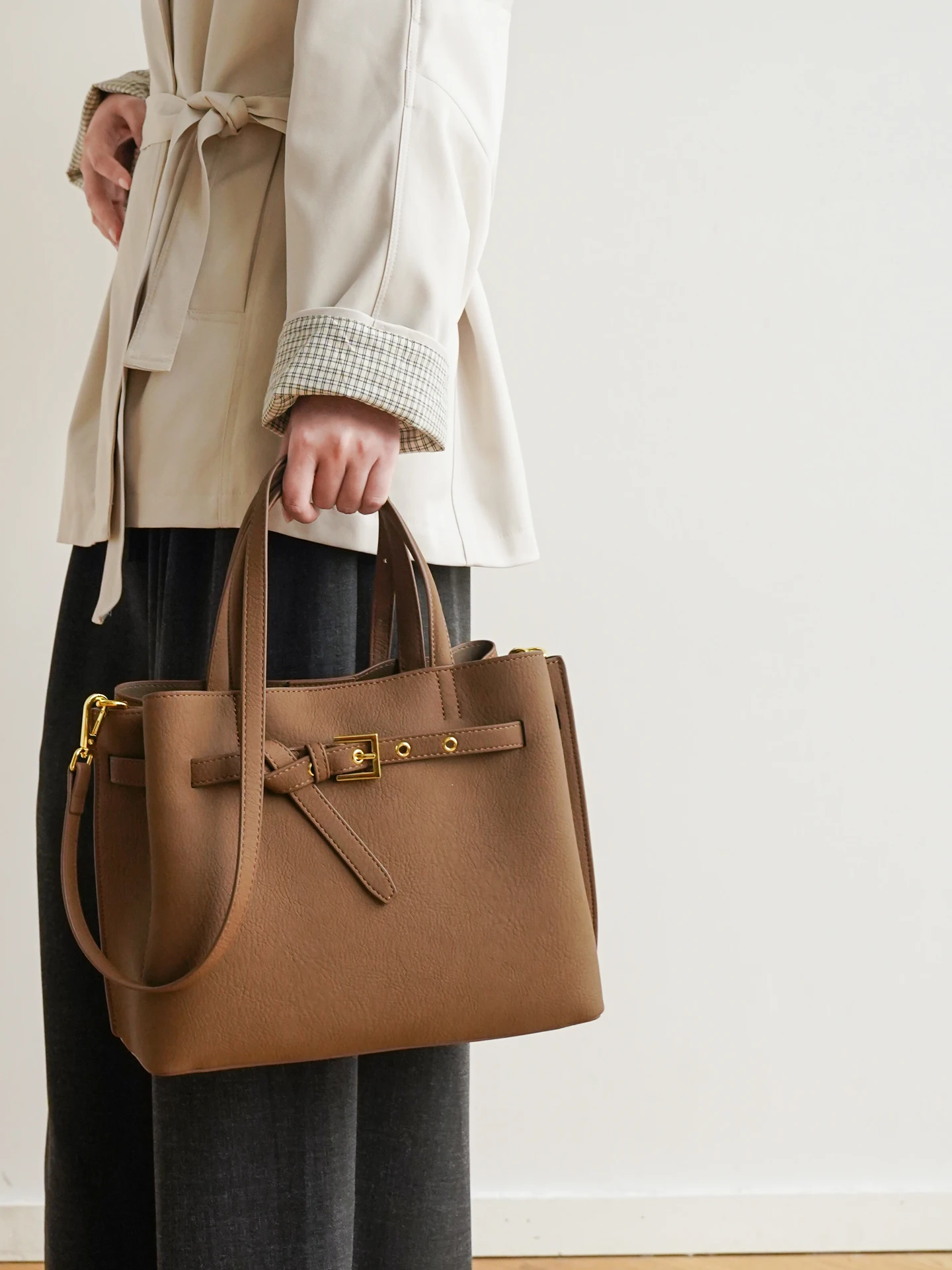 

Большая сумка-тоут Capaci, женская модная сумка в стиле ретро, пригородная сумка на плечо, рабочая сумка, сумка через плечо, мягкая сумка из искусственной кожи