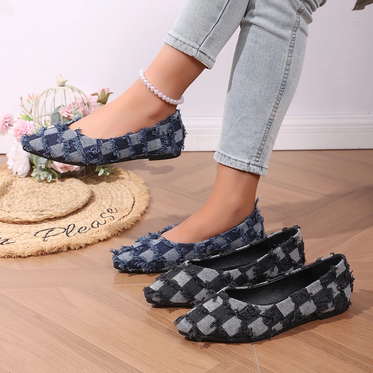 

Women Flats Shoes 2025 New Outdoor Shoes for Women Comfortable Pointed Toe Shallow Loafers Spring Lightweight Casual Sneakers