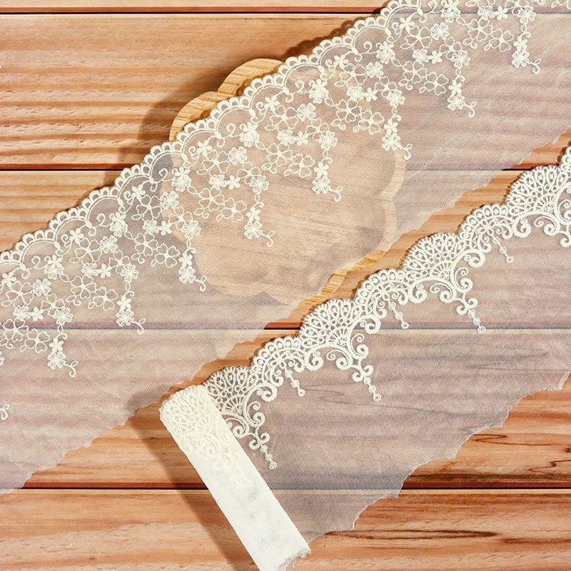 Beige Flower Embroidered Lace  - Flower Supplies recension och pris