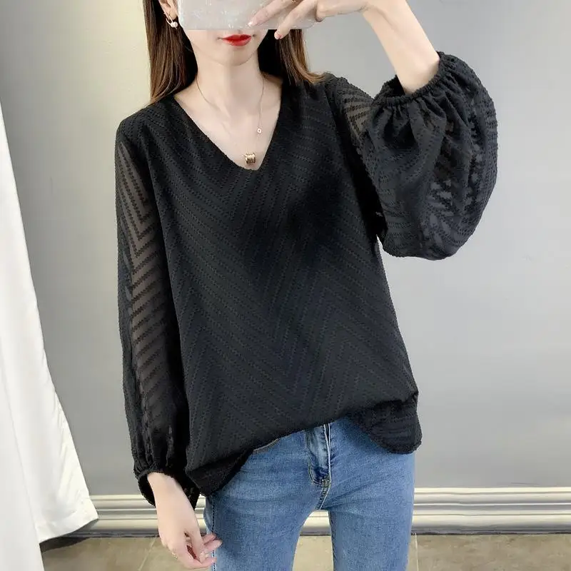 Elegant V-Neck Solid Color Flare Sleeve Blouse Women\'s Clothing 2023 Spring New Casual Pullovers All-match Office Lady Shirt