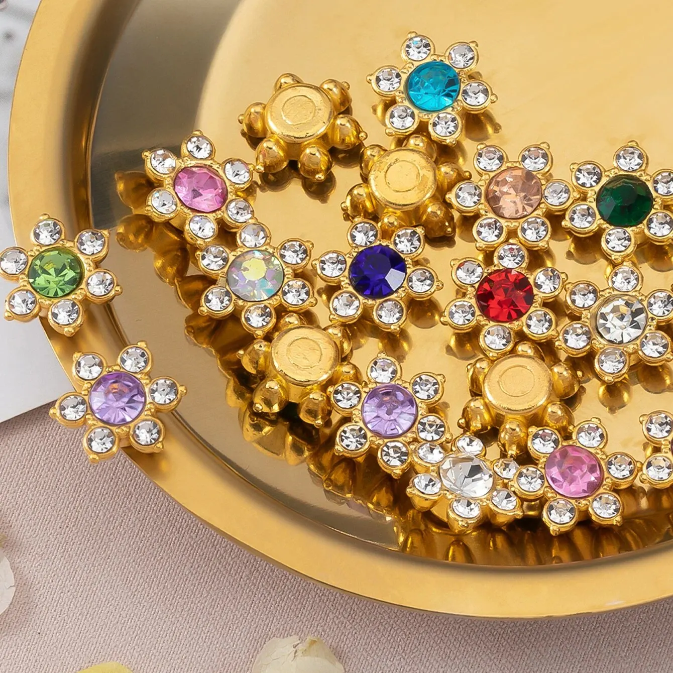 50 pcs Kristal Rhinestone Bunga 13mm Berwarna-warni Cabochon Flat Backing Patch untuk Pembuatan Perhiasan Bros Aksesoris DIY