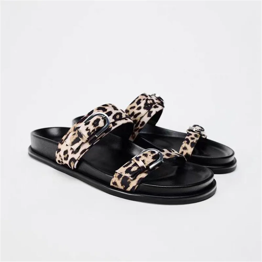 

TRAF Woman Animal Patterns Flat Slipper Chic Metal Buckle Flip-flops Women's Sandals Summer 2024 Female Casual Flat Sandals