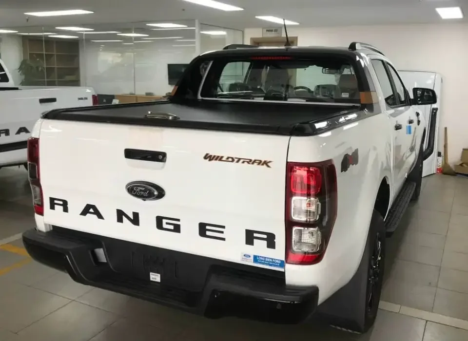 roll up tonneau cover tonneau cover for nissan navara retractable tonneau cover