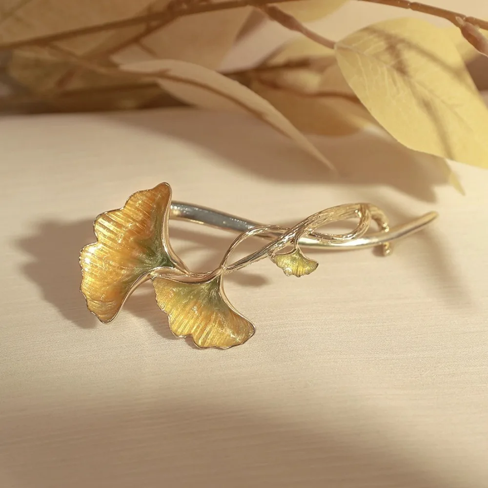 1개 패션 섬세한 은행나무 잎 헤어핀 에나멜 금속 가지 디자인 보헤미안 스타일 자연스러운 우아한 헤어 액세서리