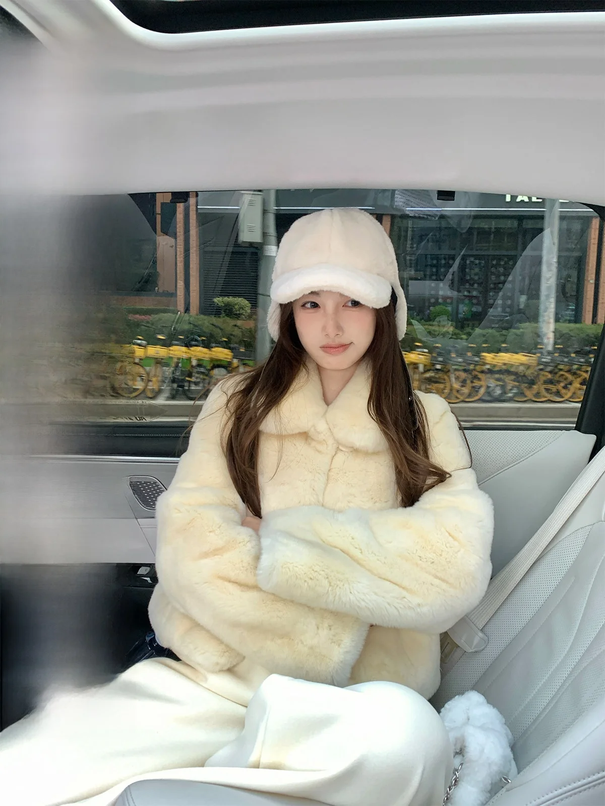 

Yellow Rabbit Fur Coat ort Women's Winter Jaet Sweet Sle Long Sve round Neline Board a Snow Rabbit Rex ...