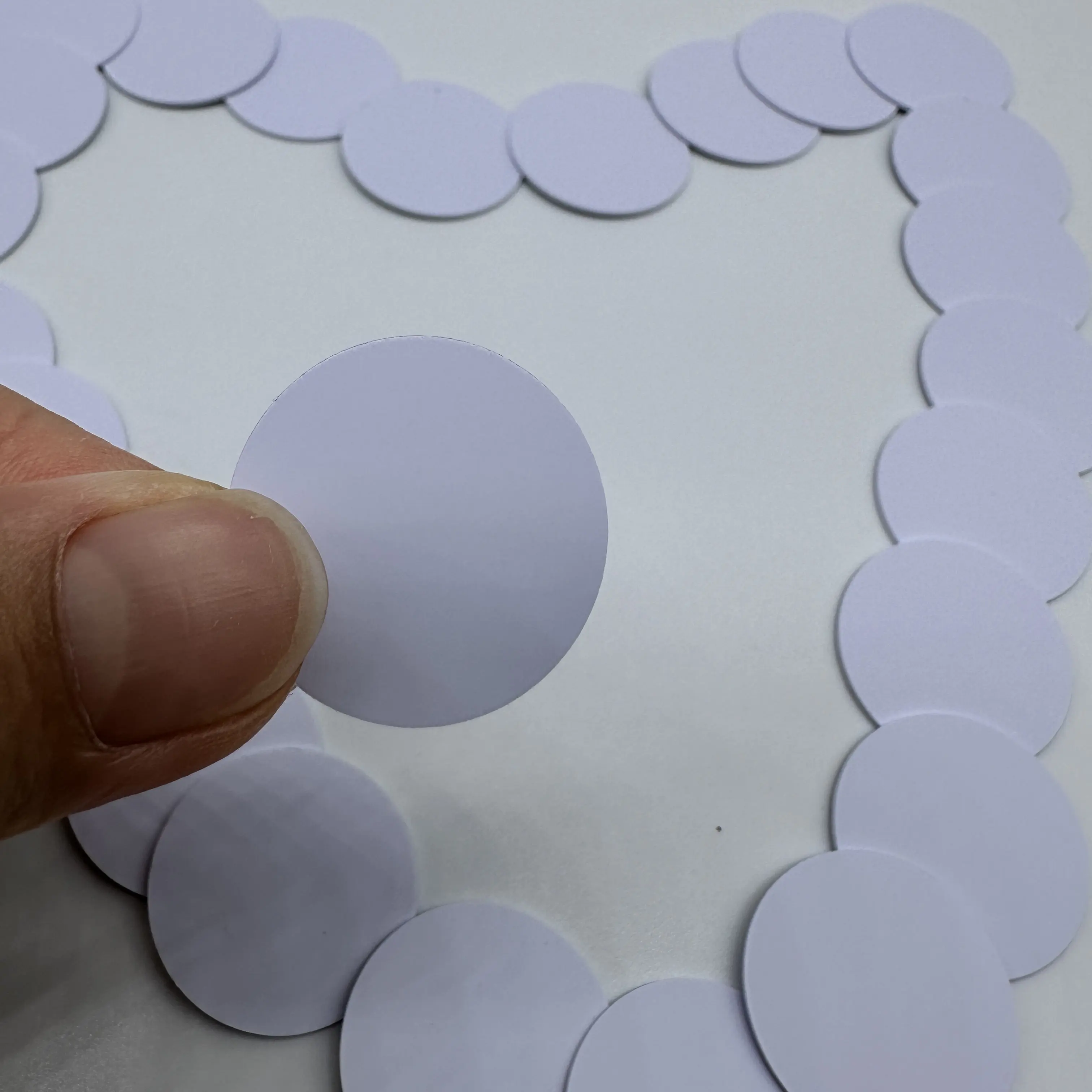 13.56Mhz NFC Sticker Adhesive Coin Cards Tags NFC 213 NFC215 NFC216 PVC Waterproof Smart Card For All NFC Phones