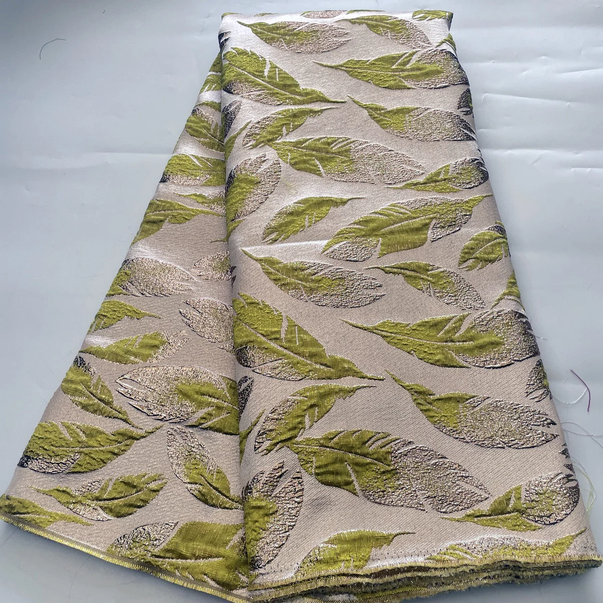 

Brocade Jacquard Lace Fabric French Lace Fabric 2023 High Quality African Nigerian Lace Fabric 5 Yards For Party Dress KJK2316A