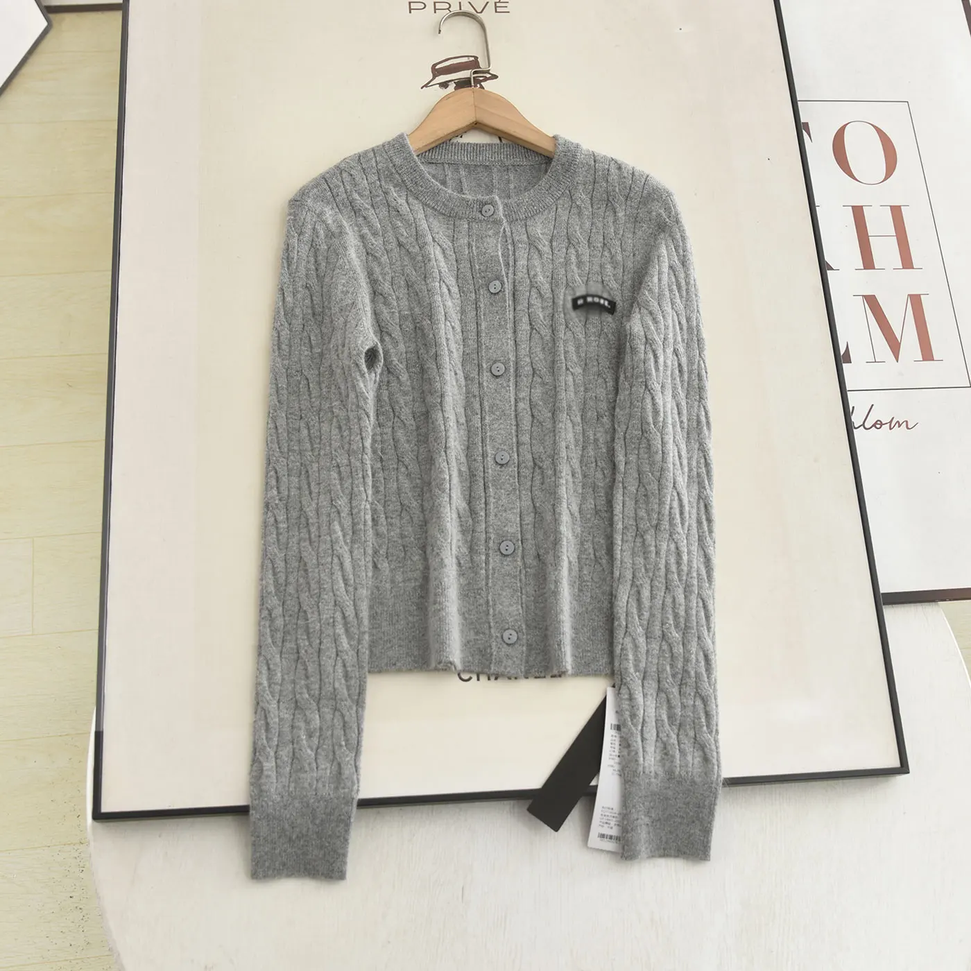 

High Quali Wool Knitted Open Cardigan Sweater with Twist Flower Design oulder Fit Slimming ey Casual round Ne Button