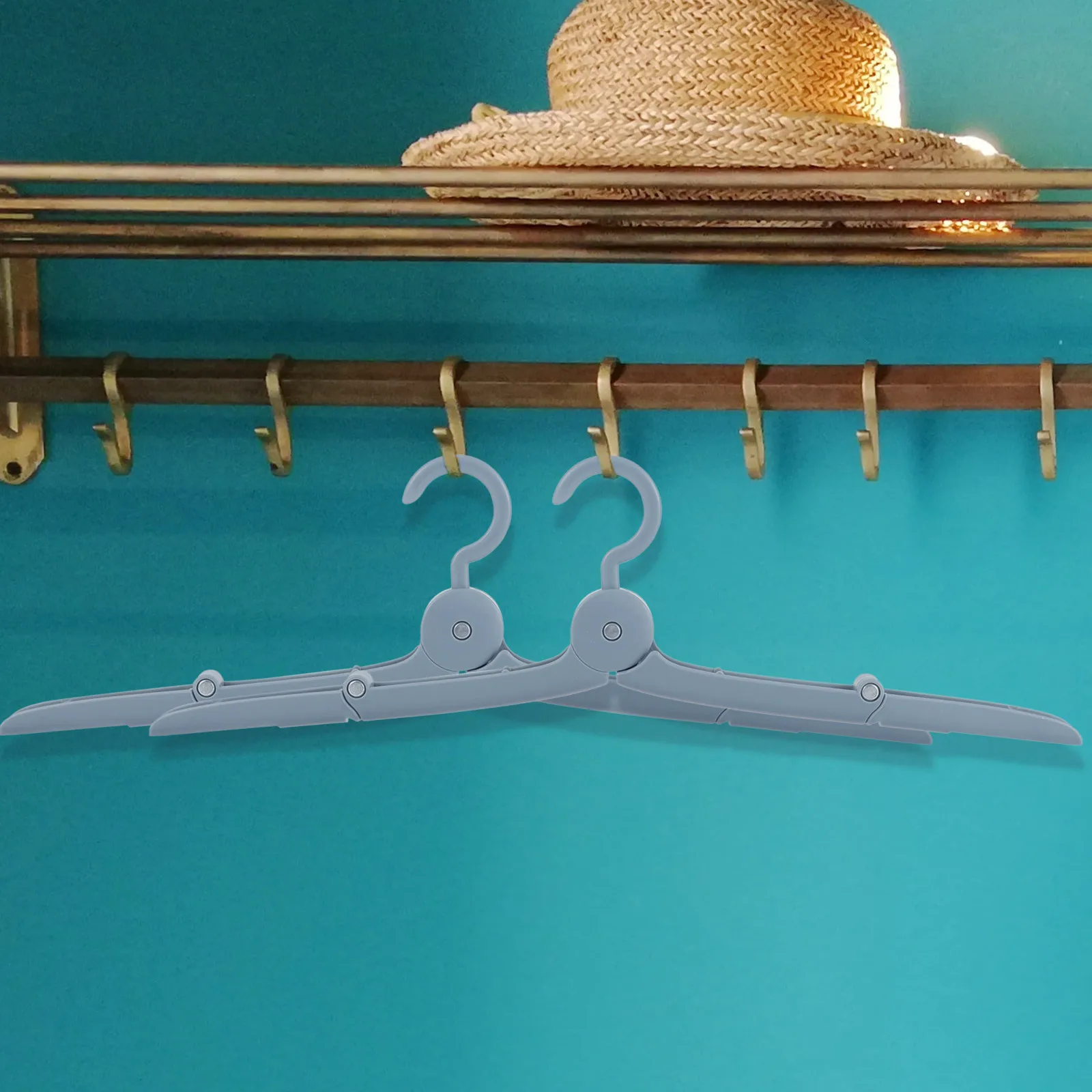 4Pcs Travel Foldable Clothes Hangers Portable Folding Hangers Space Saving Metal for Closet Travel Clothes Dryer