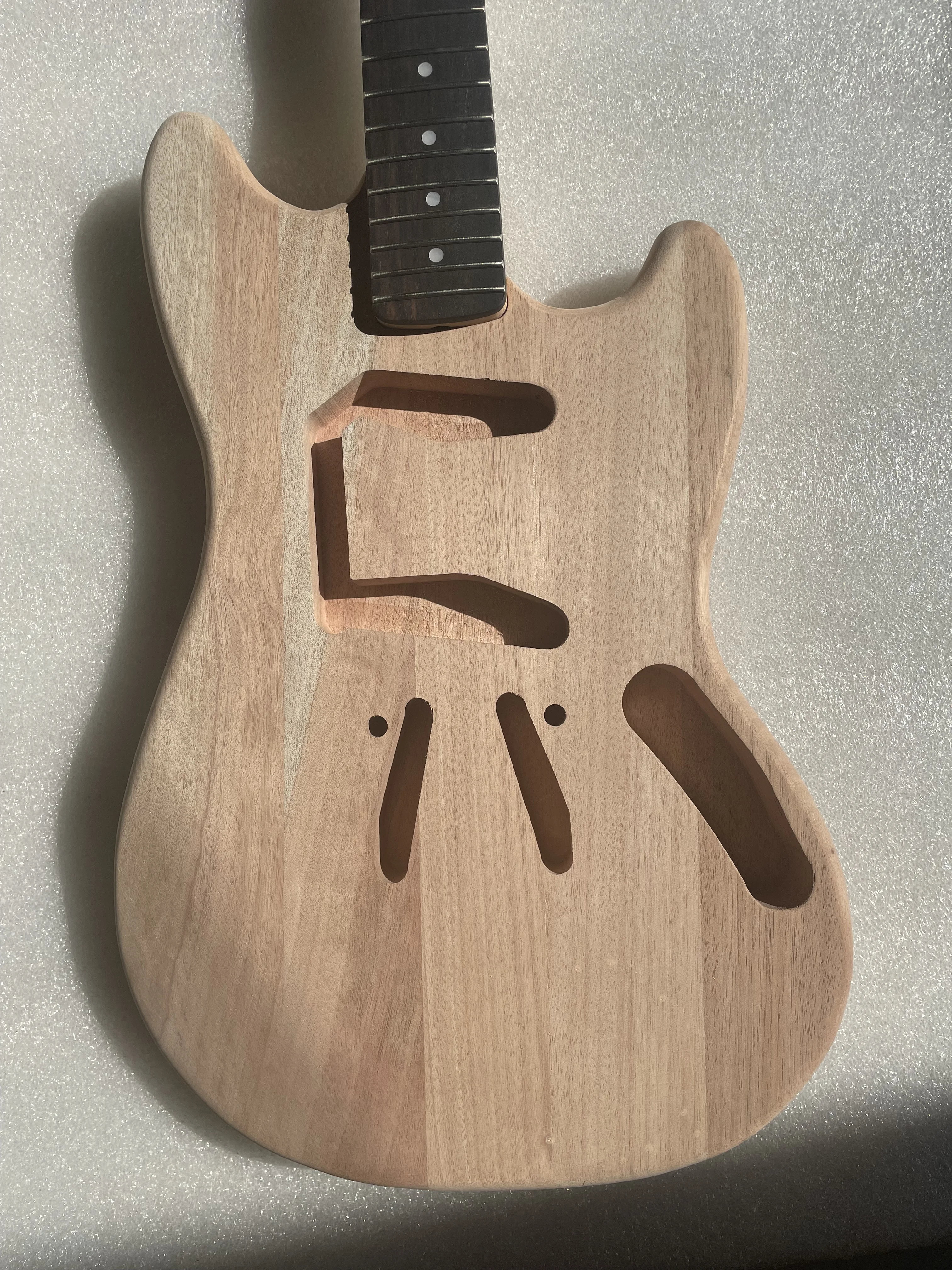 Unfinished Jmt T Style Costomized Electric Guitar Kit Mahogany Body & Neck Maple Wood Rosewood Fretboard for Luthier DIY Part