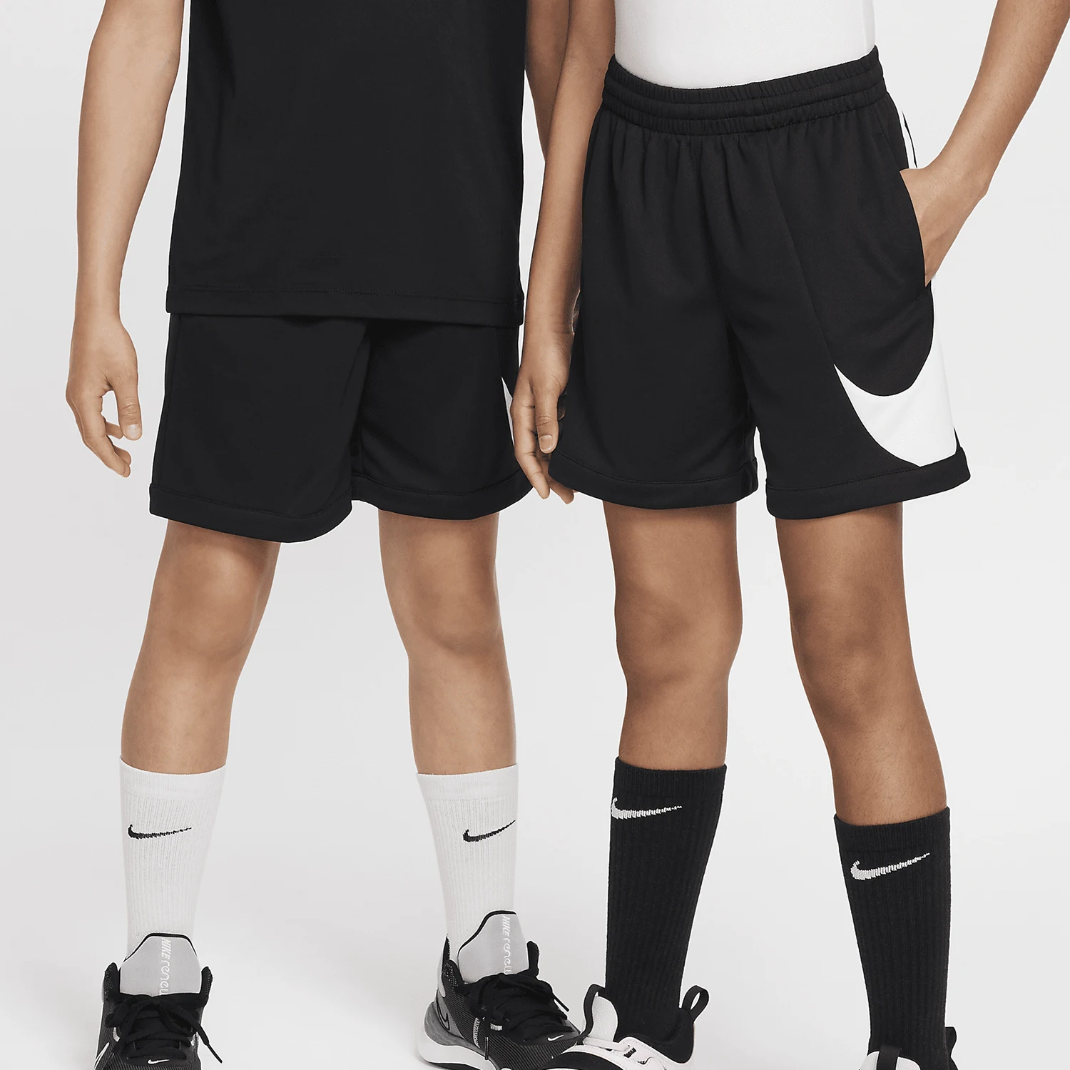 

Оригинальные спортивные тренировочные шорты Nike Multi+ Dri-FIT для подростков FV0269-010