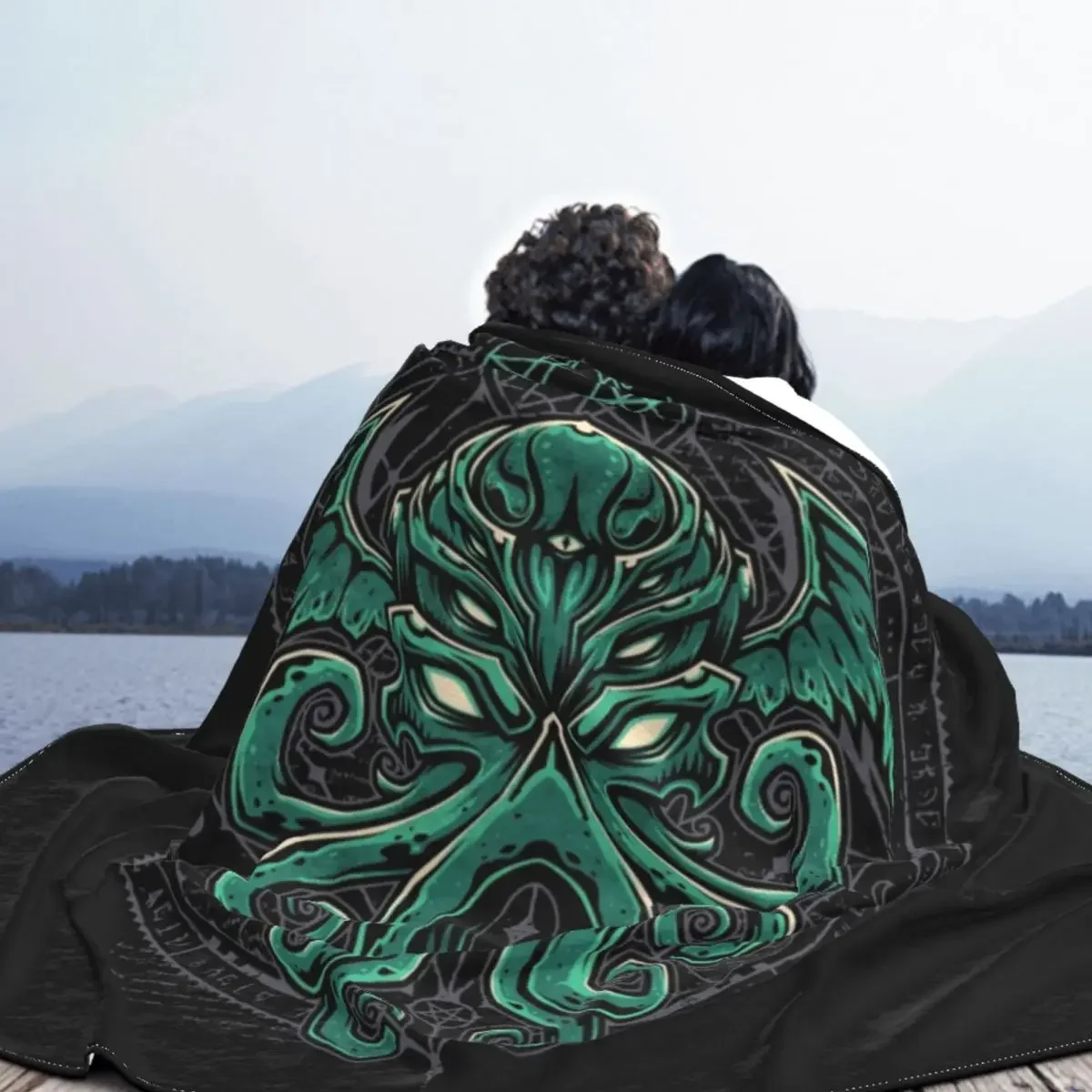 Great Cthulhu Fuzzy Blankets Lovecraft Occult Horror Customized Throw Blanket for Sofa Bedding Lounge 125*100cm Rug Piece