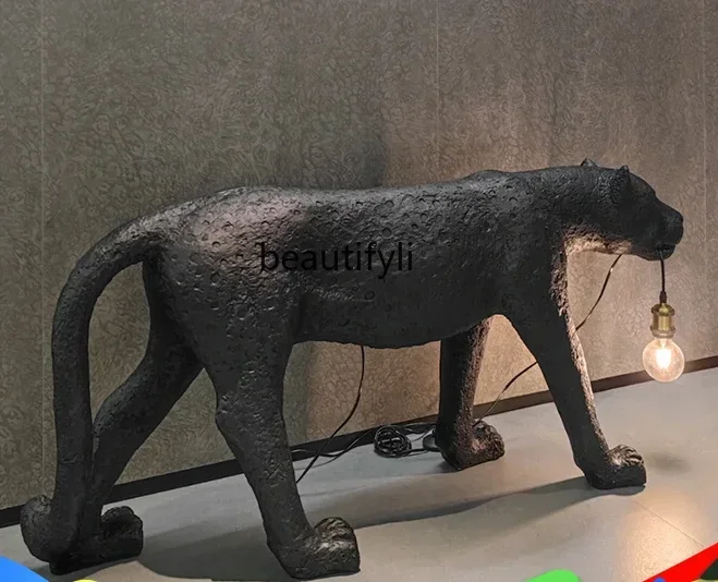 

Creative Art High Sense Leopard Sculpture Designer Popular FRP Animal Living Room