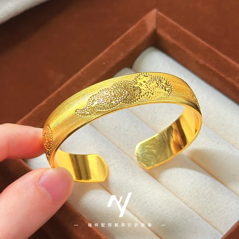 

9999 24K real gold light luxury rich large bracelet brushed wide face CNC crushed ice Xiangyun open female bracelet