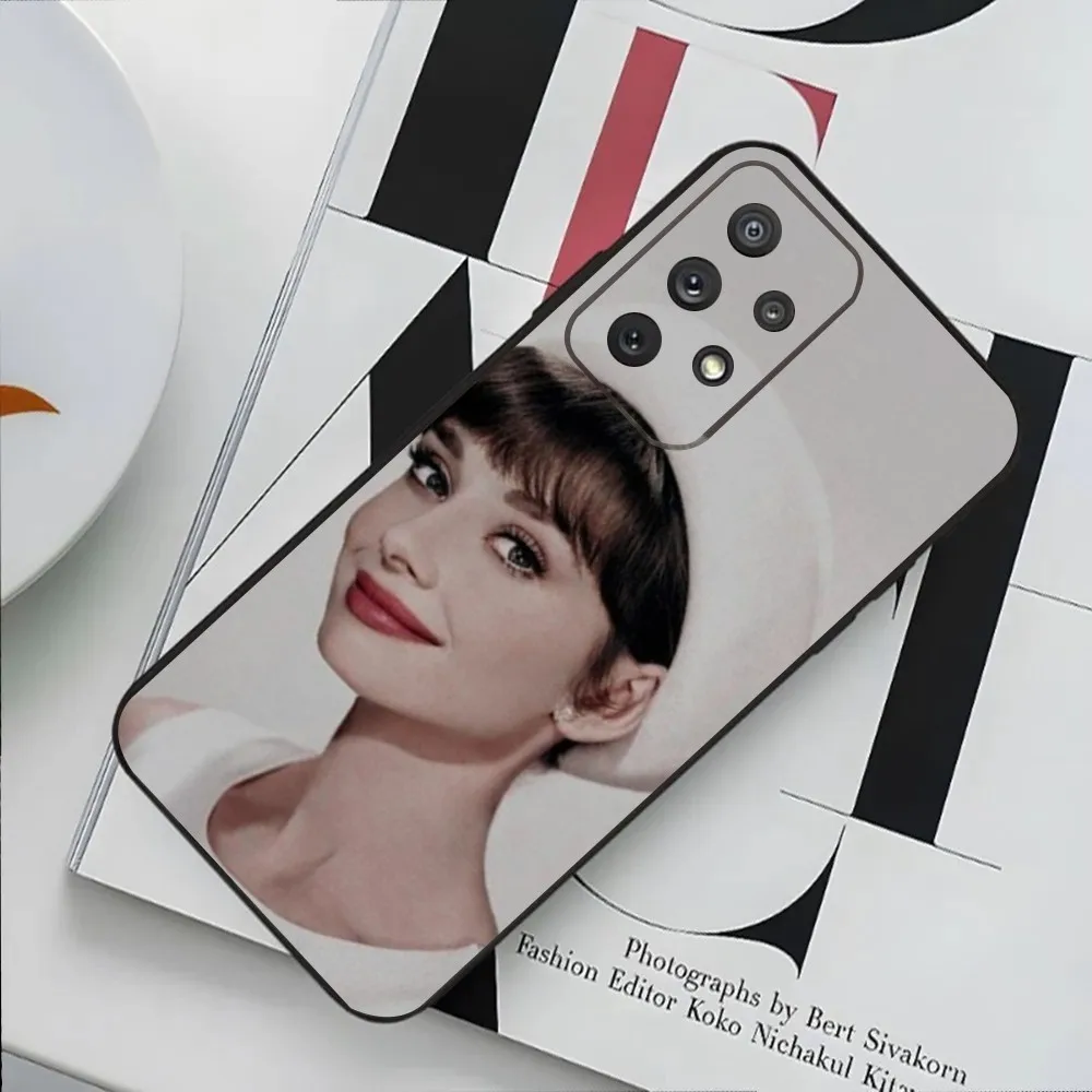 Audrey Hepburn Phone Case For Samsung Galaxy,S20,S21,S22,S23,Fe,Lite,Plus,Ultra,Note Shell