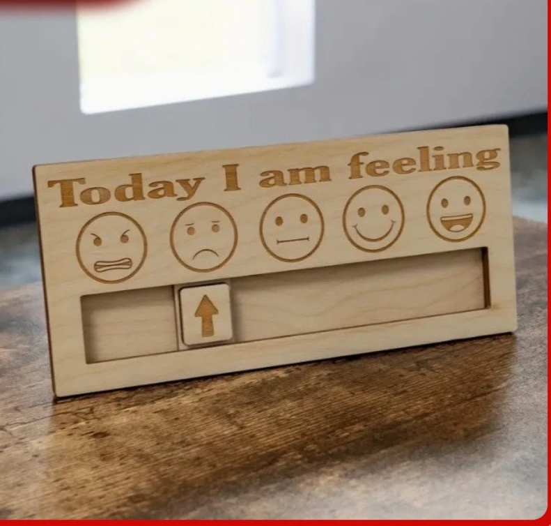 

Personalized Desktop Ornaments Wooden Personal Emotions Choice Cute Ornaments