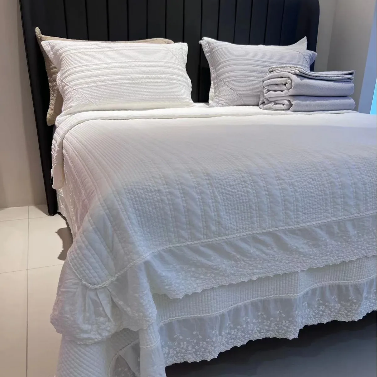 French Style Plain Color Quilt Set 3pcs - Sand Washed 100% Cotton Queen Size Bedding with Lace Trim, Elegant Duvet Cover & Bedsp