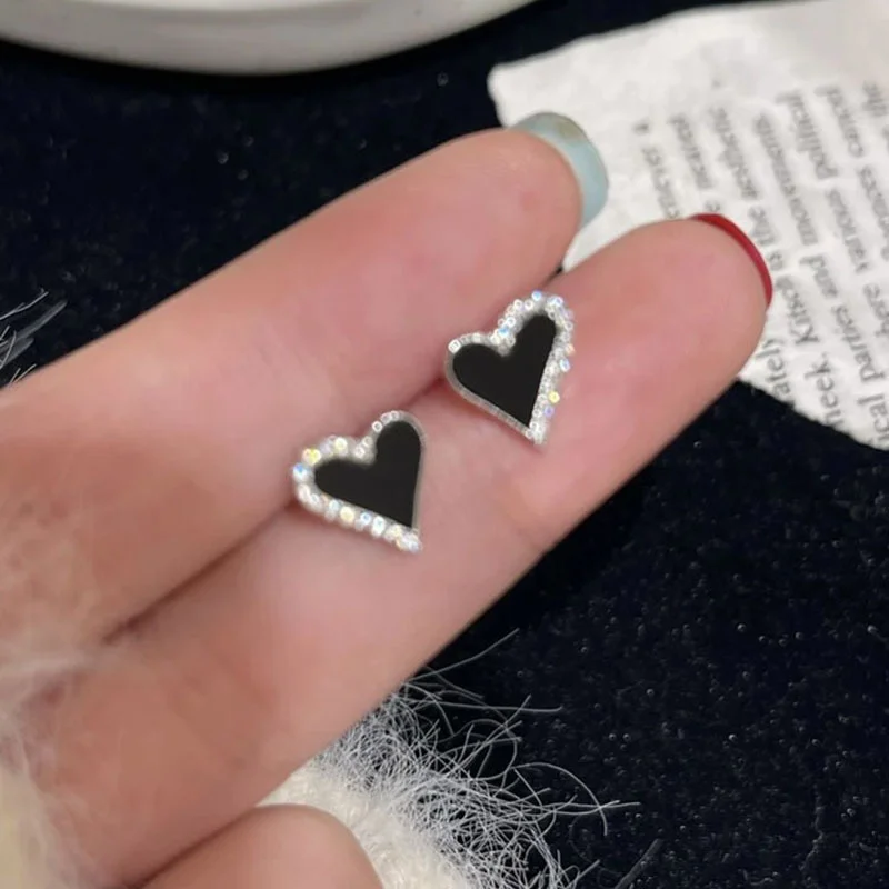 Luxury Shiny Zircon Black Love Heart Stud Earrings for Women Fashion Wedding Party Jewelry 2024 Girls Gifts