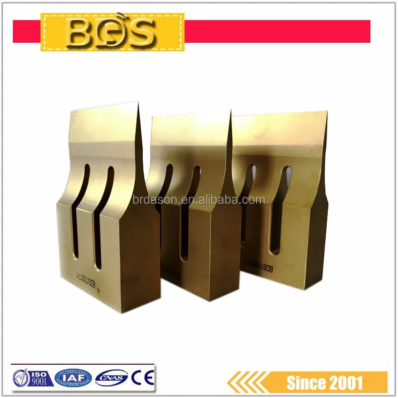 食品やプラスチック切断に使用される産業用超音波切断刃