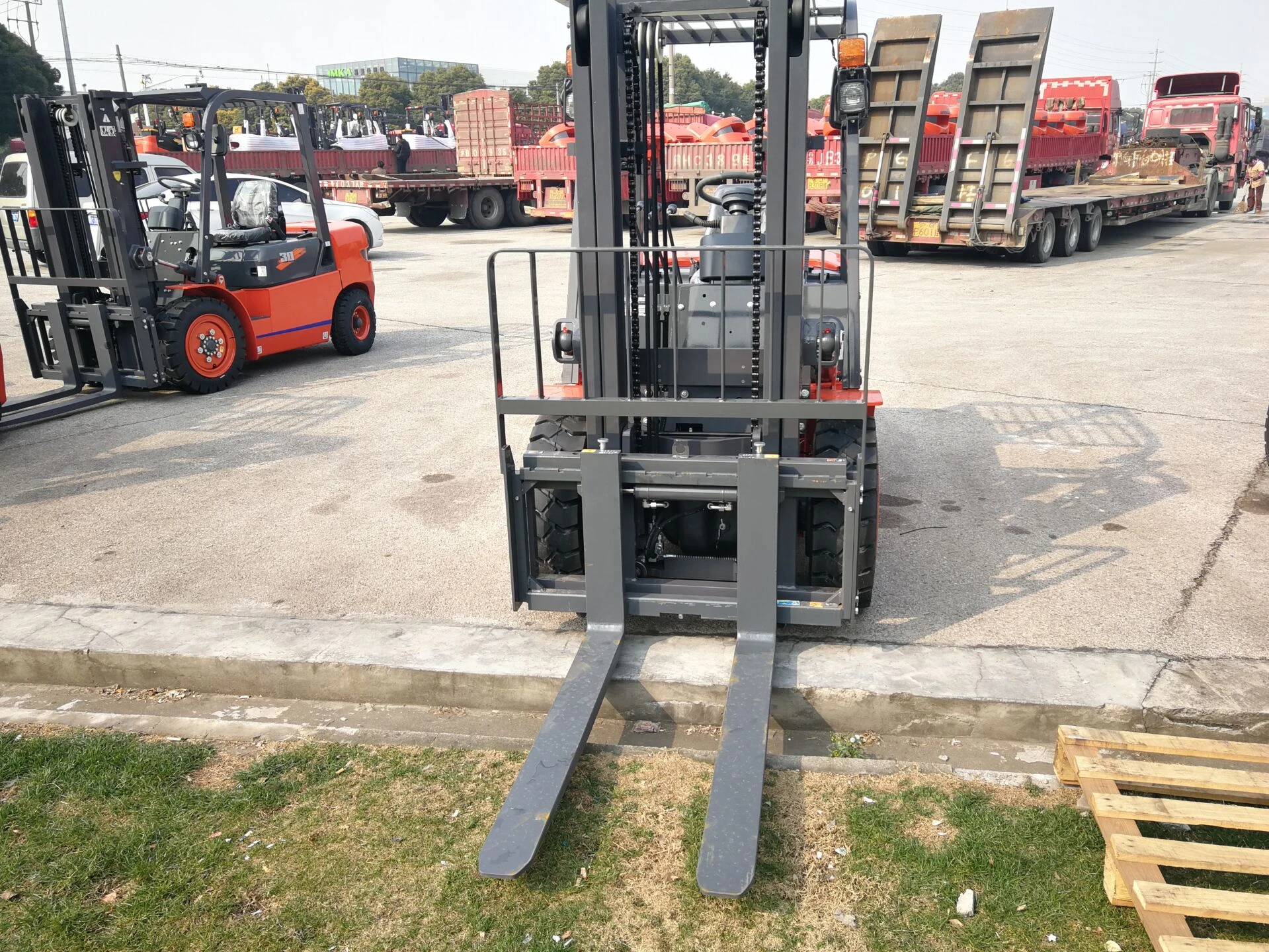 Euro 5 Standard EPA 4X4 Articulated Off-Road Forklift for Sale 5 Ton 4 Wheel Drive Forklift