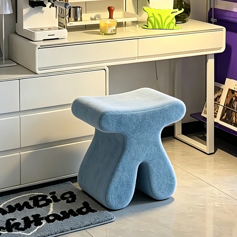 Dopamine high-value makeup stool, small size does not take up space