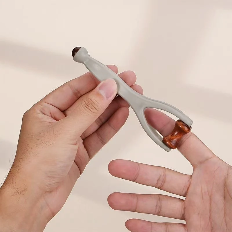 Finger Massager,Hand Massager,Suitable for Carpal Tunnel Syndrome.Hardwood Massage Roller Tool for Hand Discomfort,Stress Relief