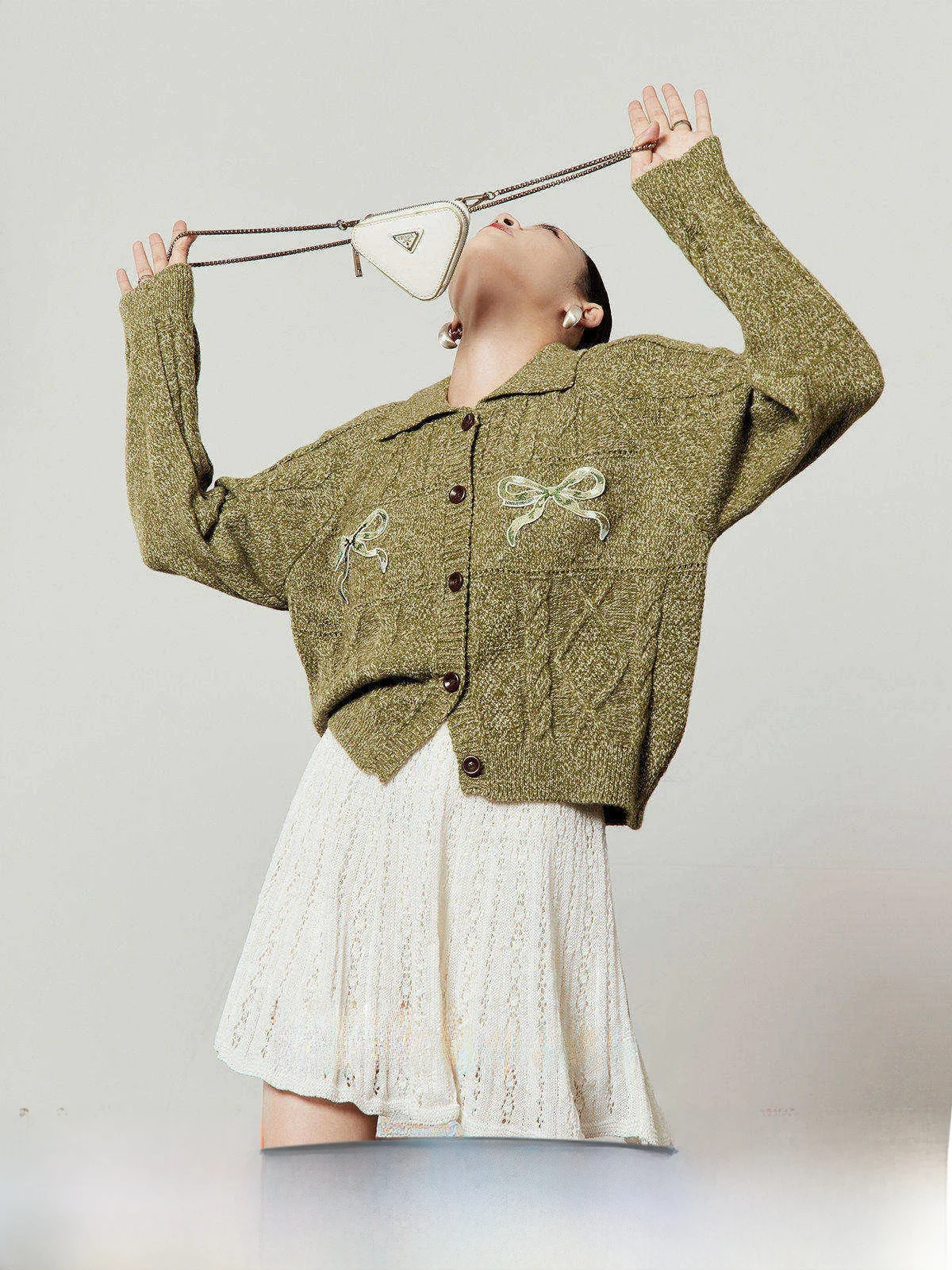 

Loose Knitted een Sweater for Women with Knot Print Casual Sle Spring New Arrival by Zhou Li Wu
