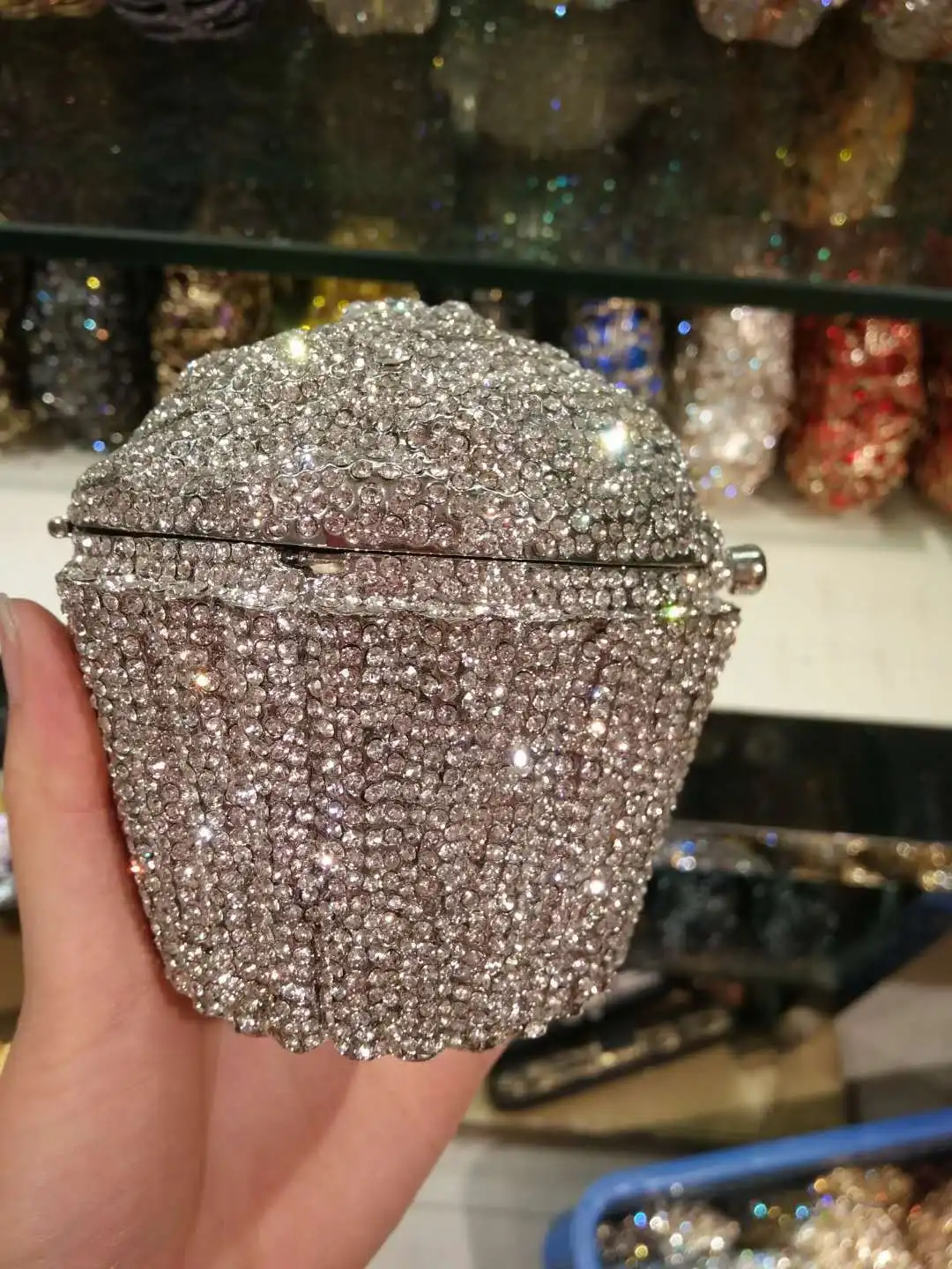 Small Cake Ice Cream Diamond Handbags Metal Chain Evening Bag Crystal Banquet Clutch Purse Bag Luxury Designer Dress Women\'s Bag