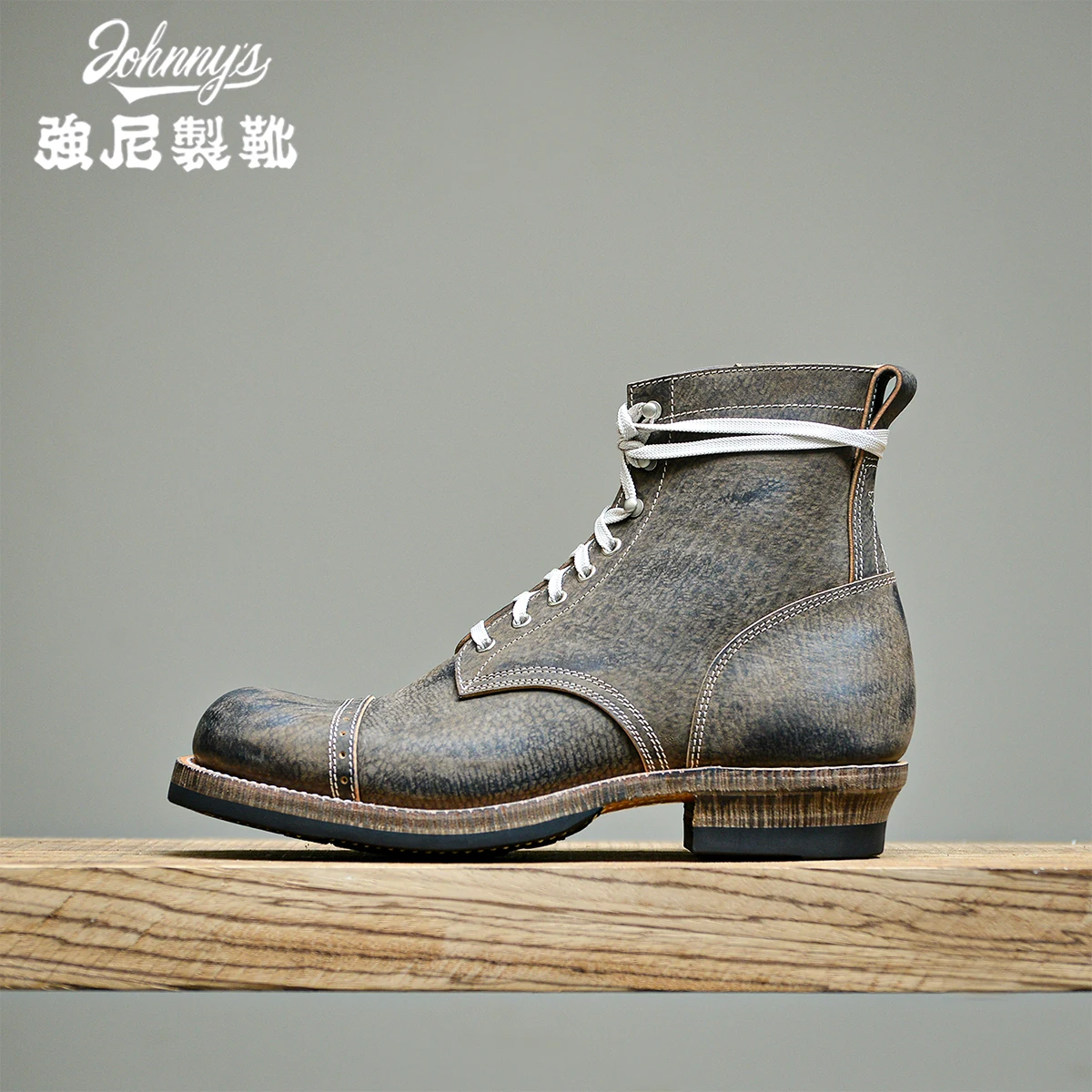 Johnny-616 last American Jump boots