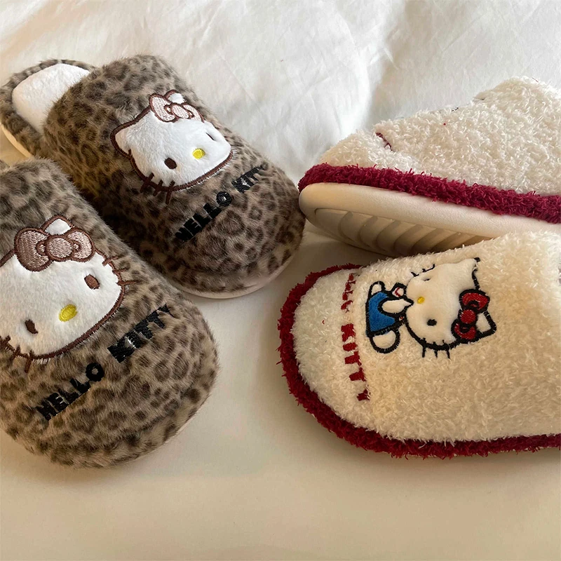 Anime Cartoon Sanrio Hello Kittye Damen-Hausschuhe aus Plüsch-Baumwolle, Herbst und Winter, Heimwärme mit Samt-Hausschuhen, Festival-Geschenk