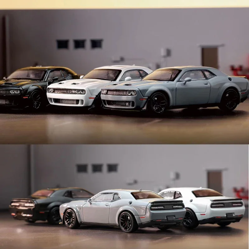 Stance Hunters 1:64 SRT Hellcat Opened Hood Diecast Diorama Car Model Collection Miniature Toys