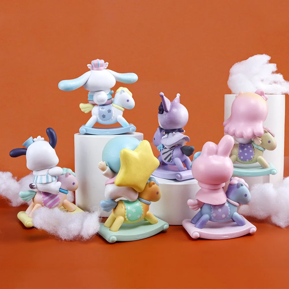 Sanrio Blind Box Personaggi Infanzia Cavallo a dondolo Figurina Melody Kuromi Pochacco Cinnamoroll Action Figure Giocattoli regalo