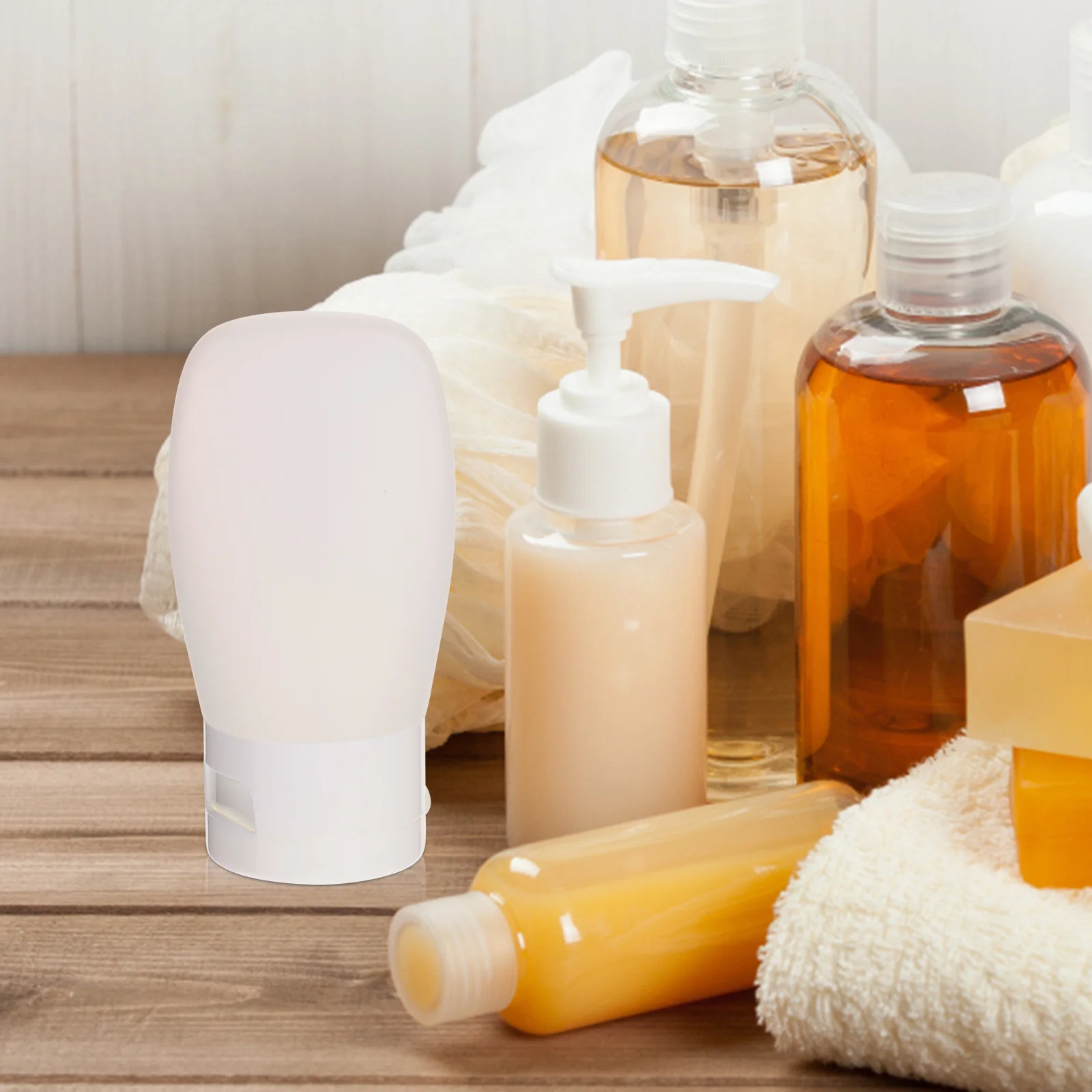 

4pcs 60Ml Flip Top Empty Bottle Set Leakproof Portable Travel Bottles Refillable Dispensers For Makeup Gel Lotion Sub