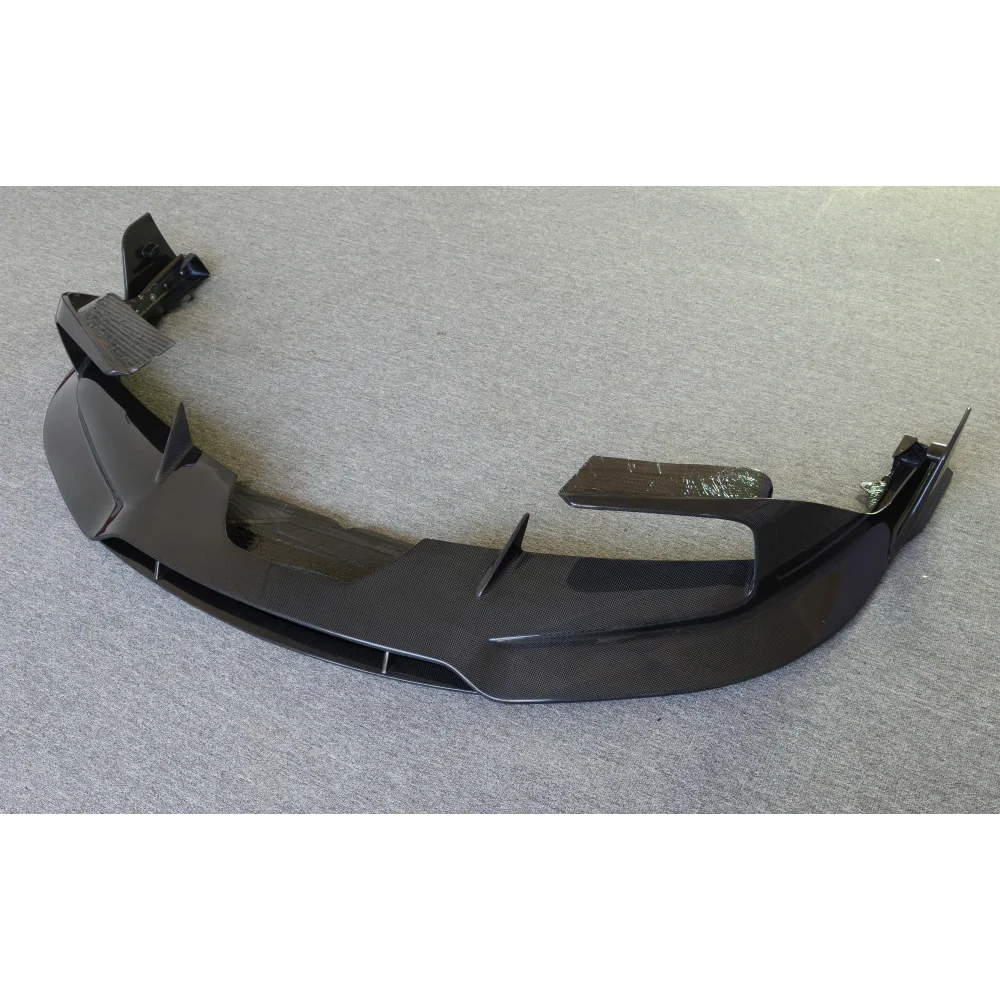 dry carbon fiber M-style front bumper lip spoiler high-pressure vessel process for Ferrari SF90 non-destructive installation