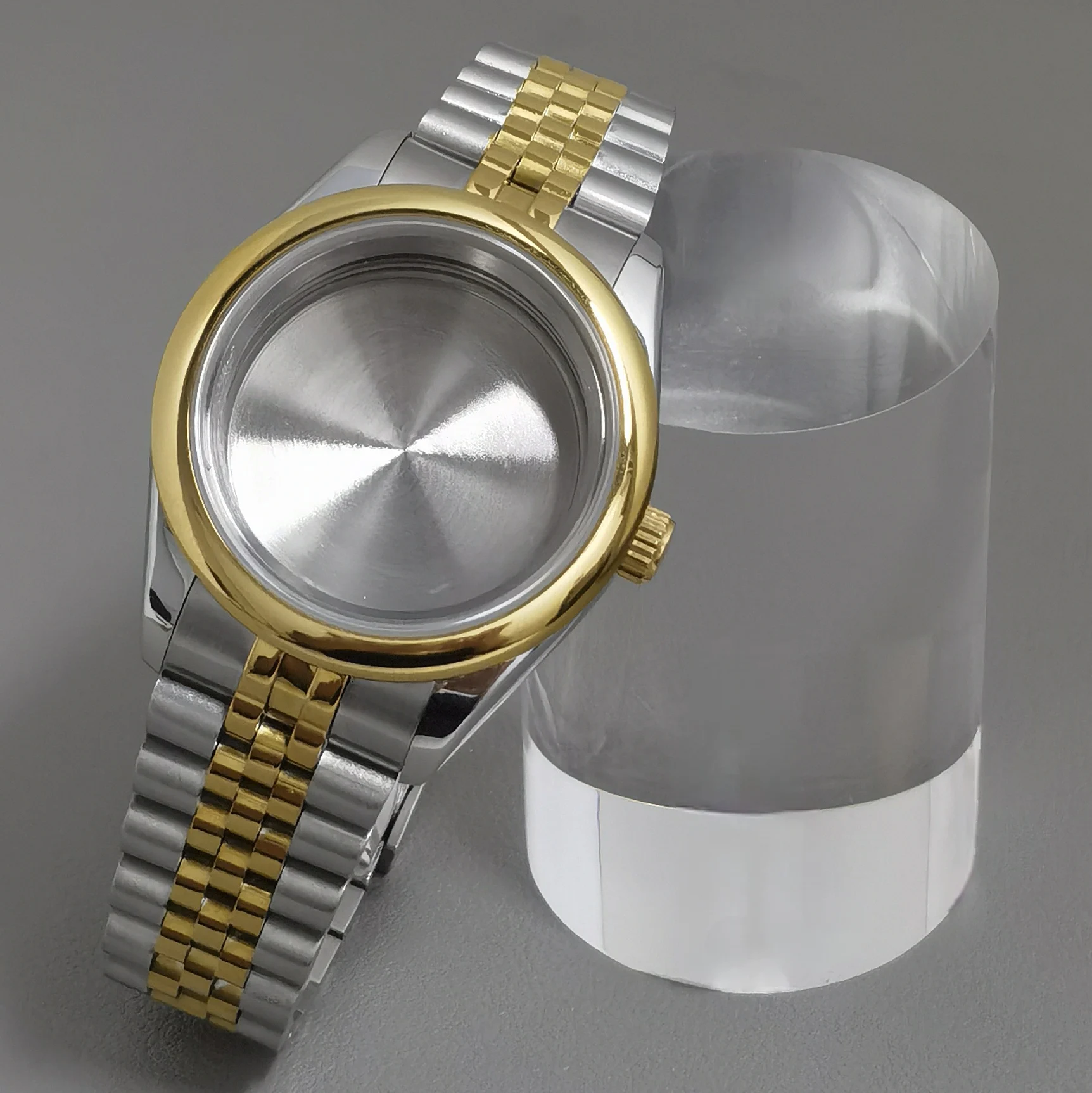 Cassa lucida in acciaio inossidabile adatta al movimento automatico NH35 36 Vetro zaffiro da 36 mm/39 mm, lente d'ingrandimento, parti a 3 punti