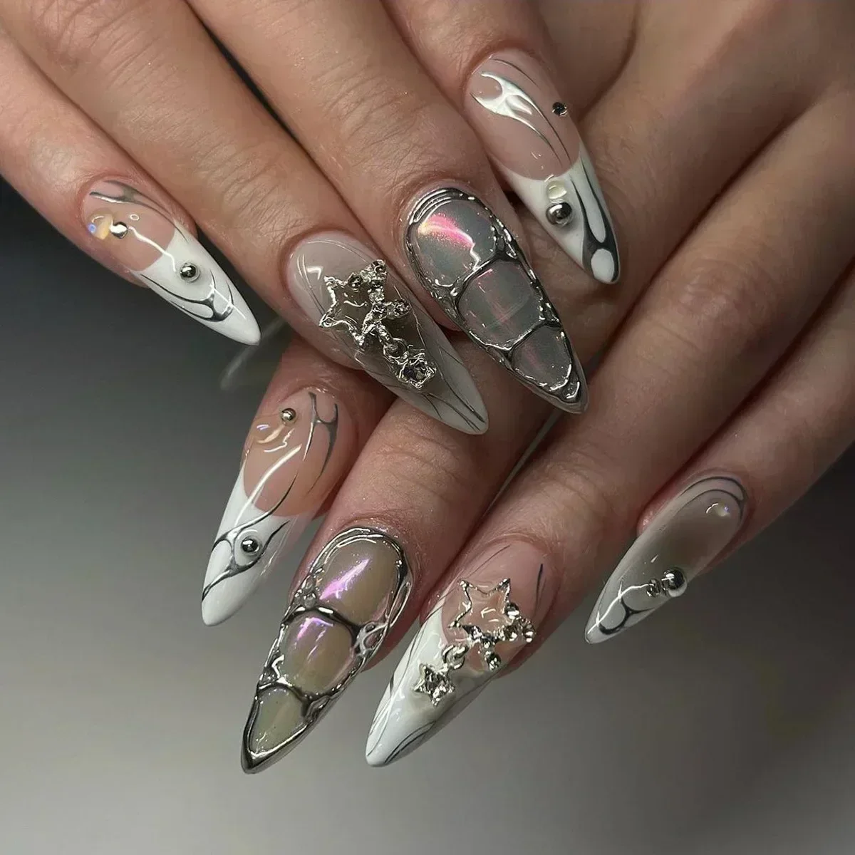 24 Uds. De uñas postizas plateadas y almendras, ovaladas, decoradas con nube de leche, uñas postizas usables, prensa corta en ataúd de uñas, puntas