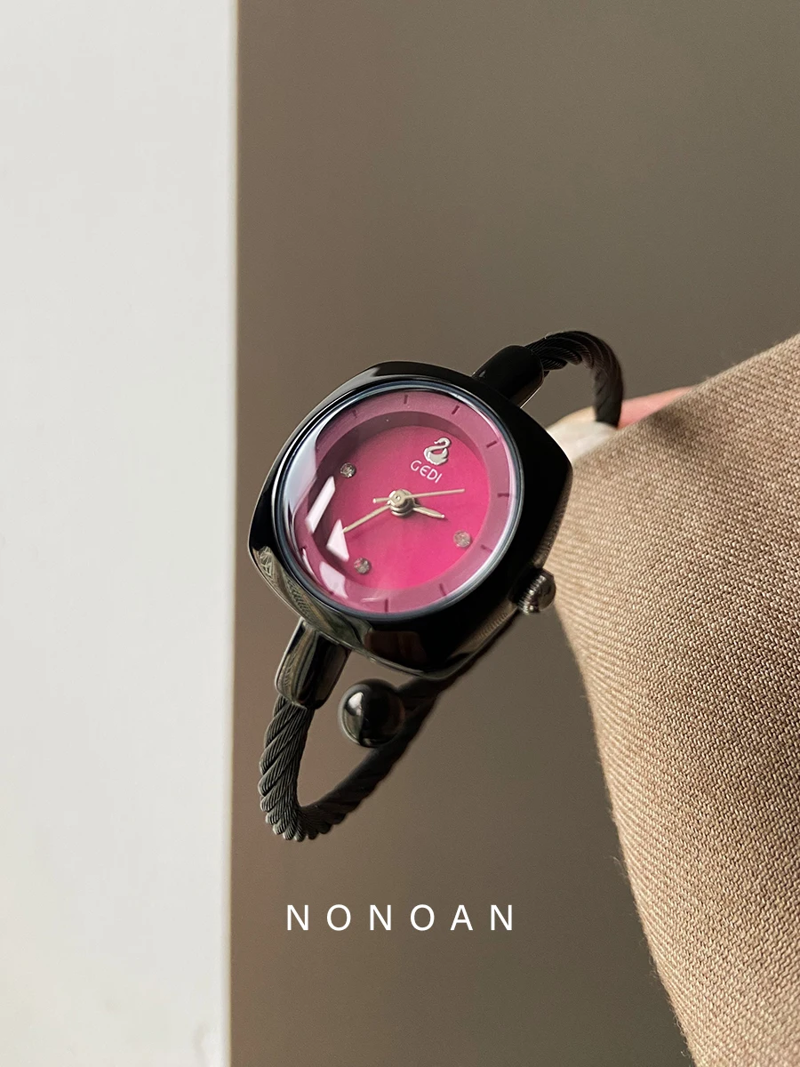 Elegant Women'S Wristwatch, Luxurious And Sophisticated Quartz Wristwatch With Bracelet Design, Fashionable Quartz Wristwatch.