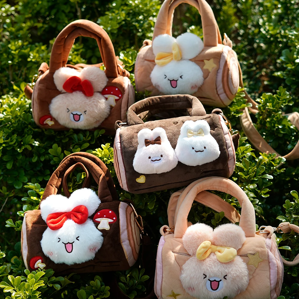 

DBS-DUMIA collaborates with SHUYA123 to produce a cute plush wooden pile bag as a gift for handheld and shoulder bag lovers