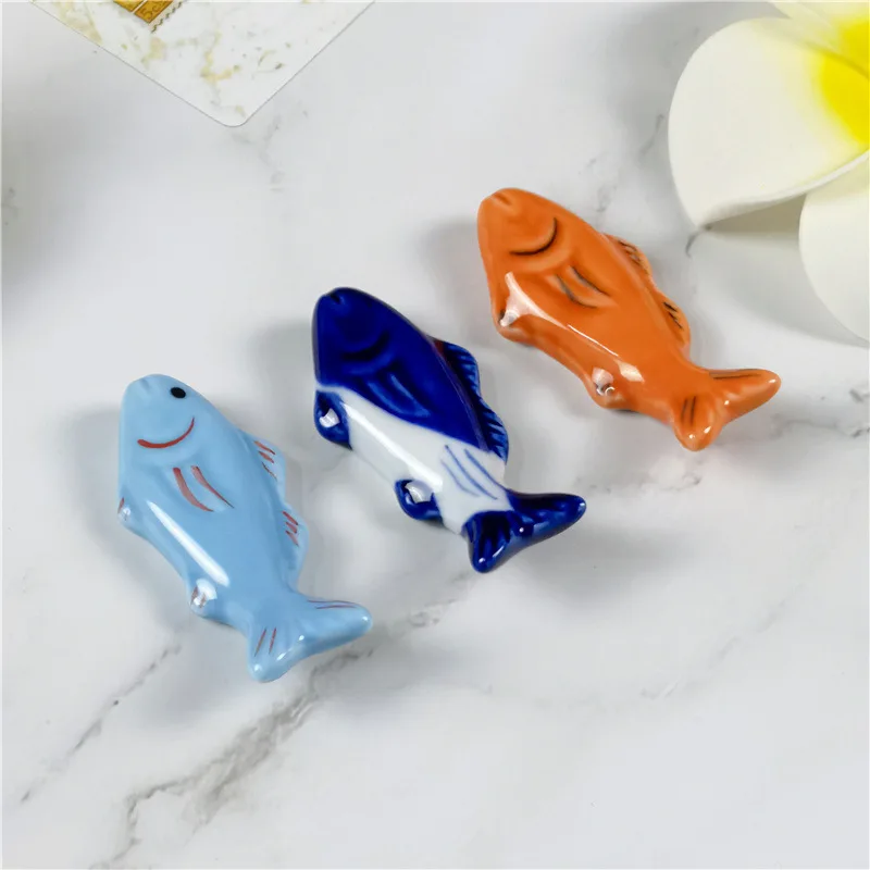 Japanese Chopstick Holders Cute Little Fish Chopstick Rack Cartoon Small Animal Desktop Small Ornaments Home Hotel Pen Holder