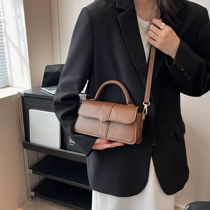

1pcs Women's shoulder bag Pu Leather Shoulder Bag for Women Handbag Fashion Crossbody Bag Vintage Underarm Bag Small Satchel
