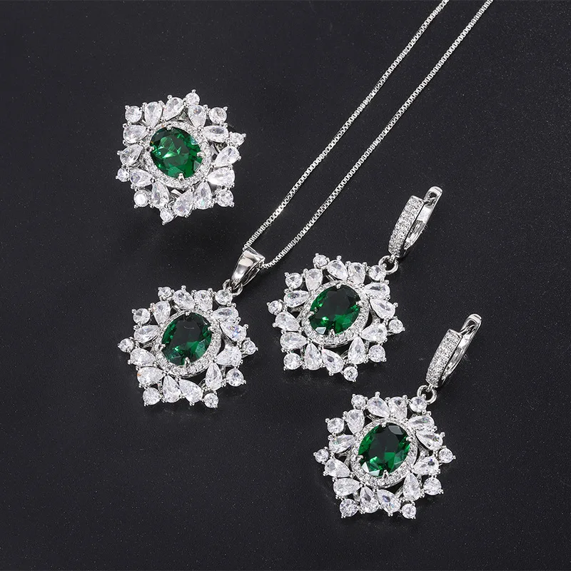 

Trendy European and American Jewelry High-end Jewelry Green Earrings Rings Necklaces for Women
