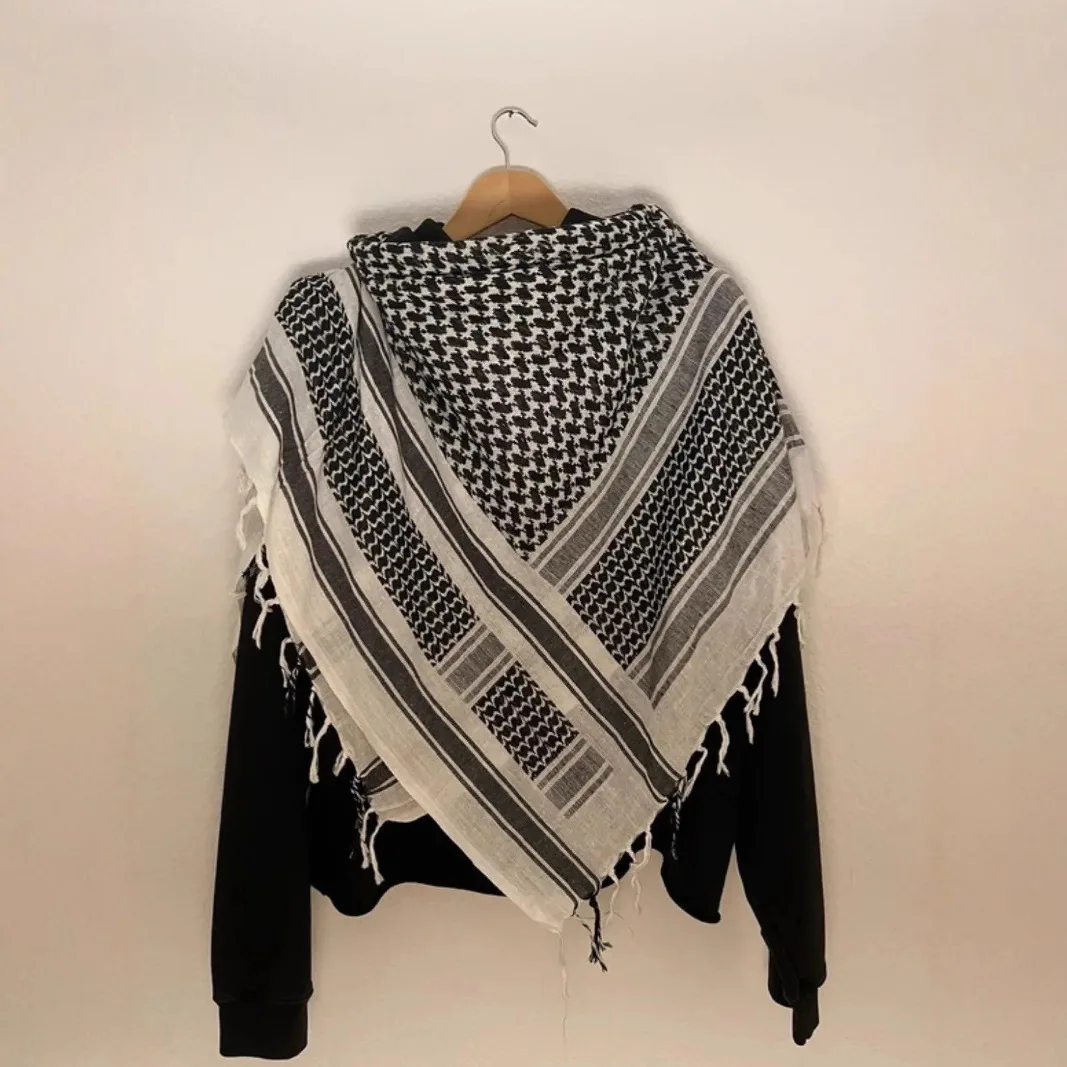 سترة بغطاء للرأس جديدة لخريف وشتاء 2025 ملابس خروج للجنسين ملابس رياضية عصرية وشخصية بغطاء للرأس للرجال والنساء