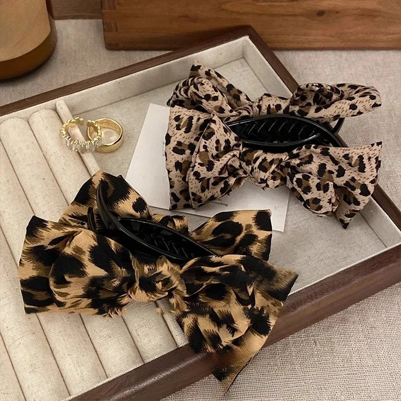 1pcs Vintage Leopard Bow Hairpin - Vintage Fabric Design. Suitable For Ponytails And Updos For Casual Or Formal Occasions,