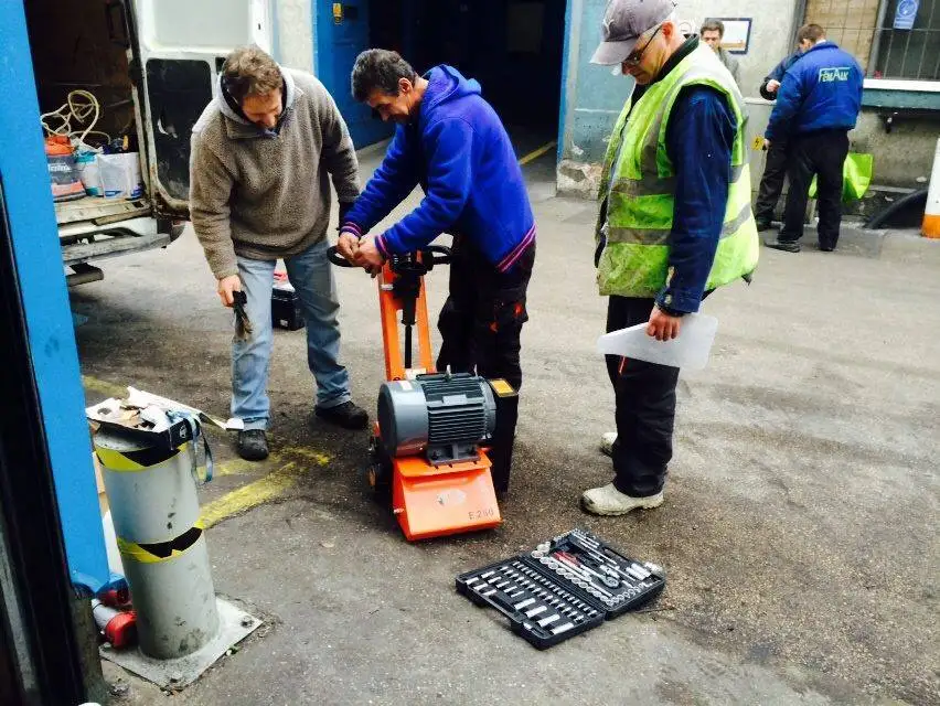 محرك 5.5 لإعداد الأرضيات آلة الخرسانة Scarifier مقاس 10 بوصات #5