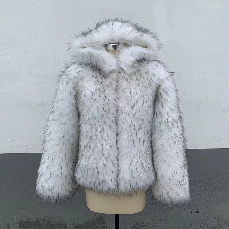

High Quality Winter Women's Mink Fur Coat Gradient Cropped Faux Raccoon Fur Outwear For Female Luxury Loose Hooded Lady Fur Coat