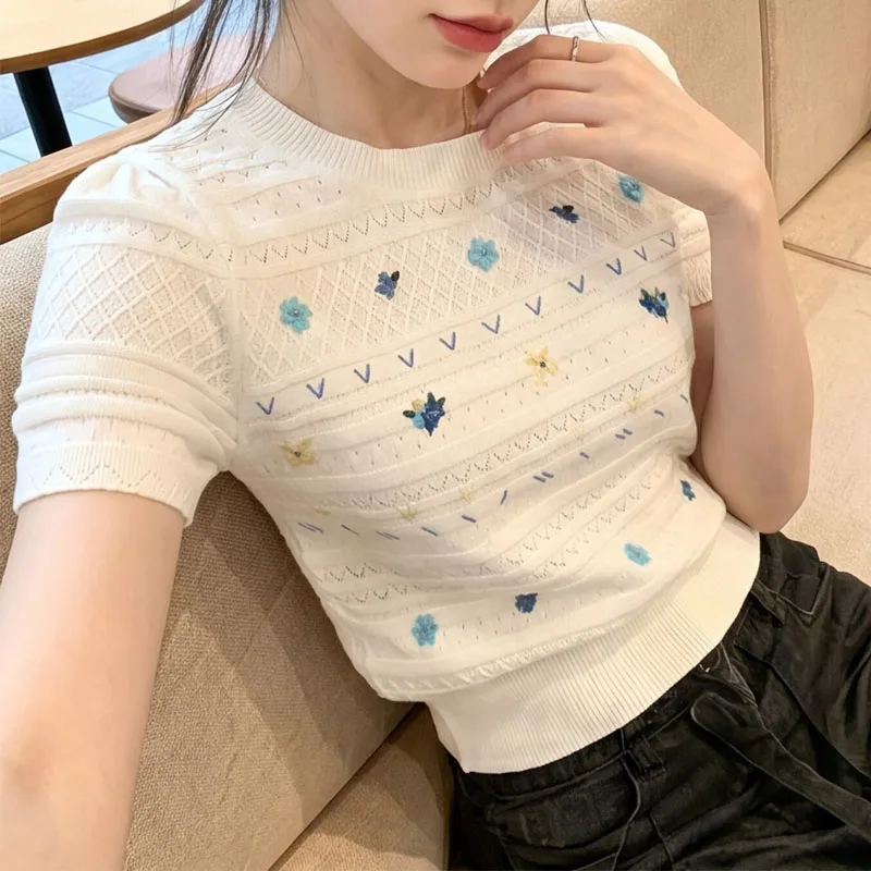 

Women Clothing New Summer Short Sleeve Knitted Sweater Women Pullovers Embroidery O-Neck Knit Sweater Pullover Women Tops Q4434