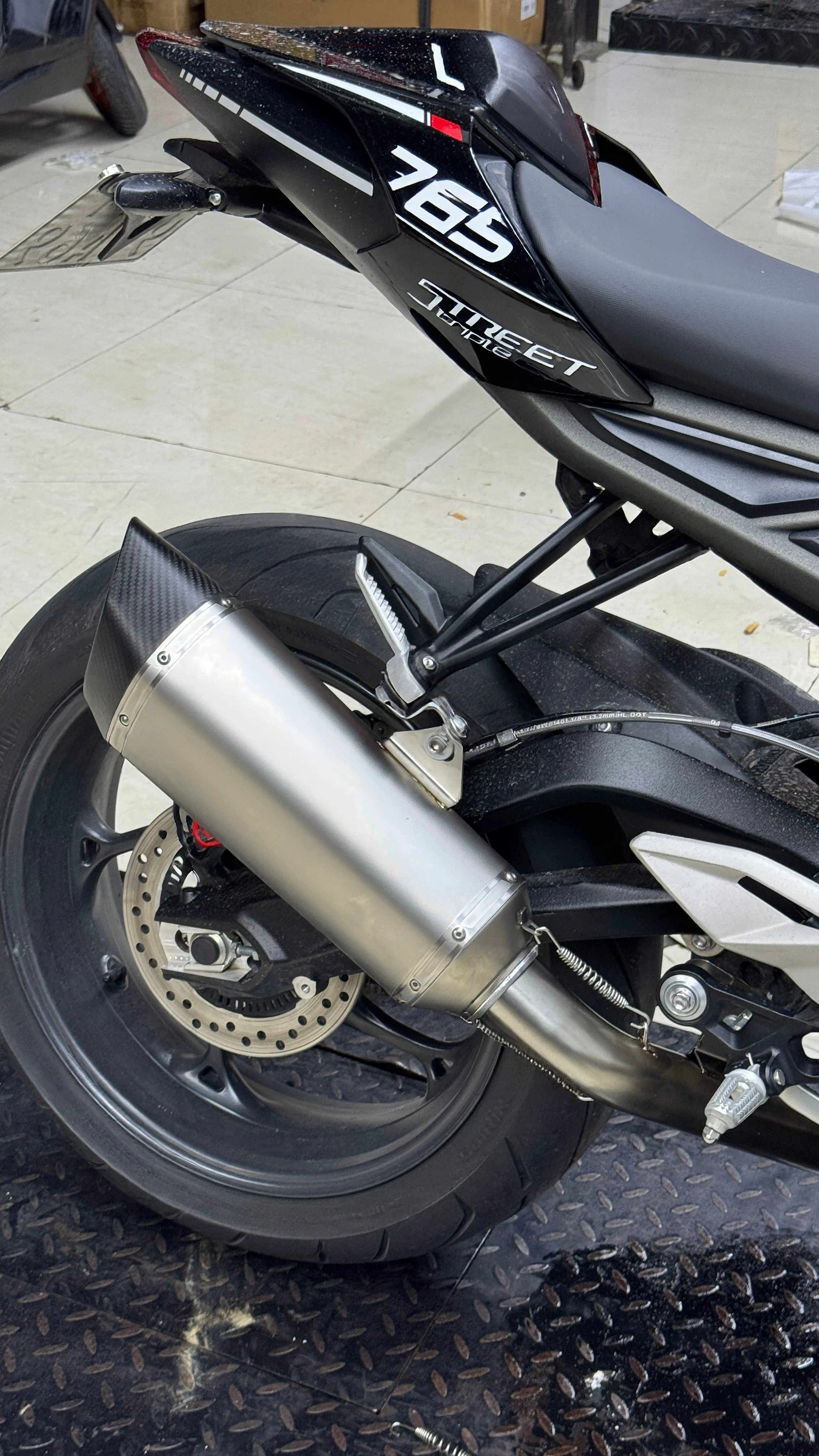 For Triumph Street Triple 765 RS FST Mid Rear Exhaust Pipe, Removable Insert, Reduce Back Pressure, Boost Response Moto Escape