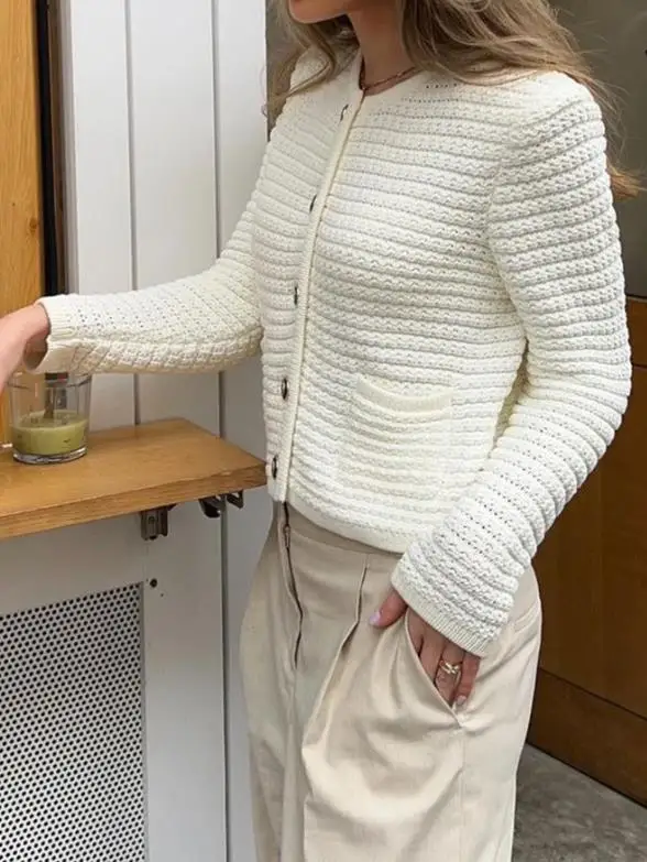 

Women's Clothing 2025 Autumn Winter Vacation Fashion Long Sleeved Button Down Shirt Sweater Commuting Retro Elegant Sweater